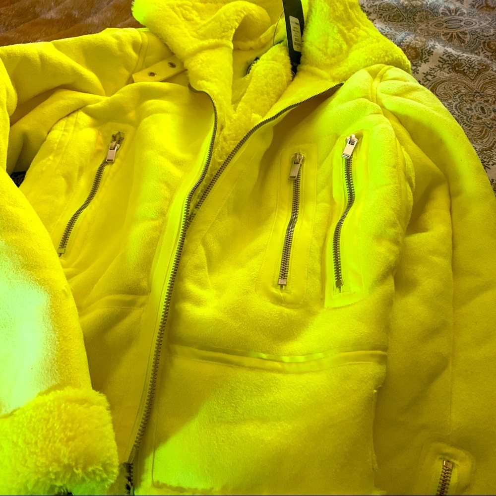 New Fashion Nova beautiful jacket